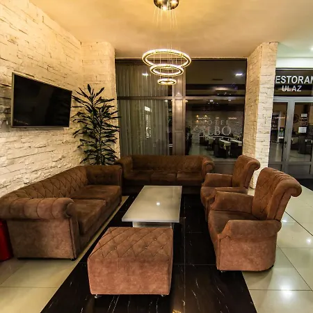 Albo Hotel