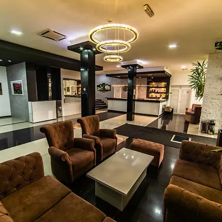 فندق Albo بور