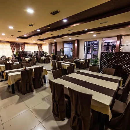 Albo فندق بور